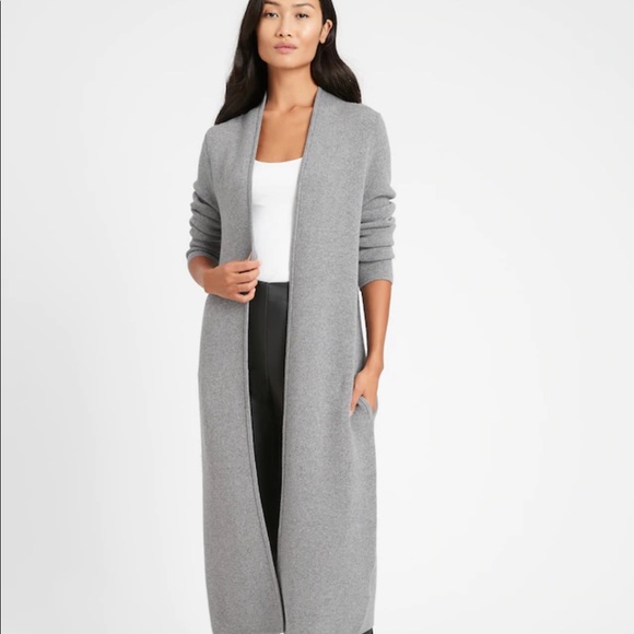 Banana Republic Sweaters - NWOT Banana Republic Cozy Coatigan